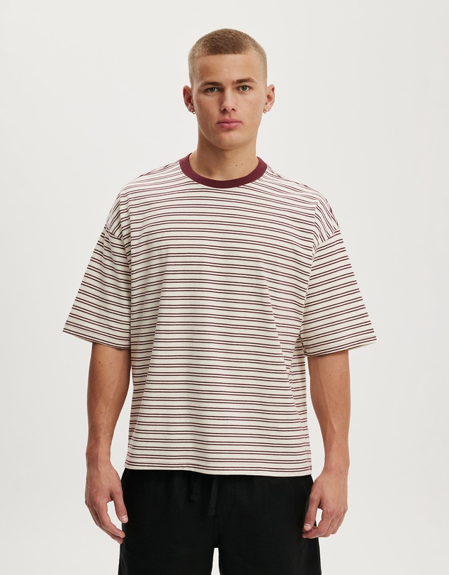 Cotton On - Cropped Fit T-Shirt