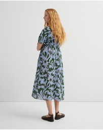 Kowtow - Illustrate Dress
