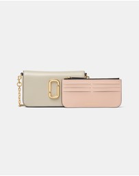 Marc Jacobs - The Wallet on Chain