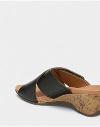 Vionic - Leticia Wedge Sandal - Black Leather