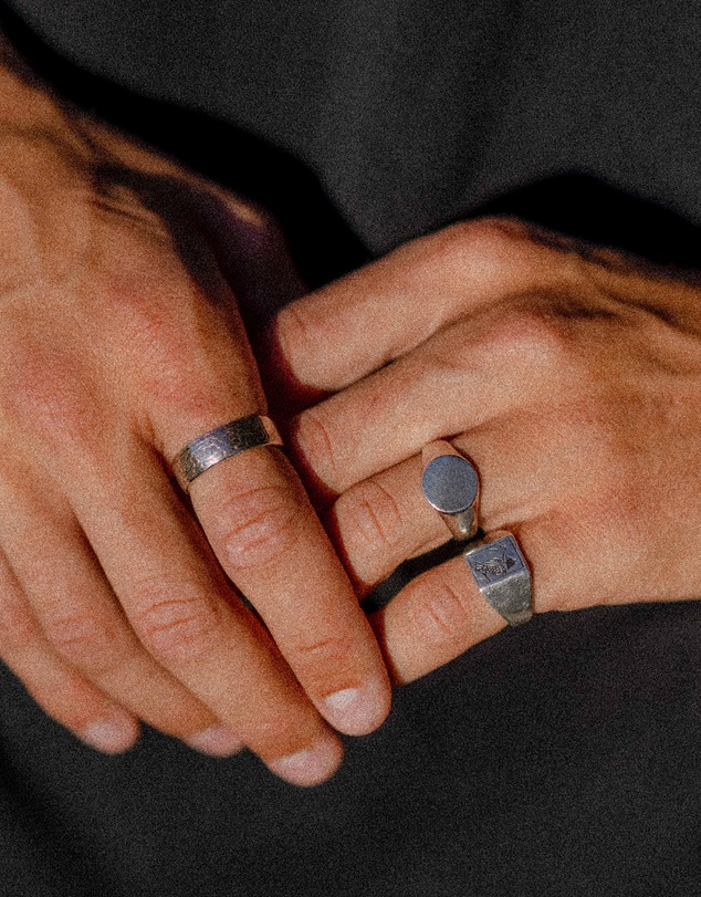 SUE THE BOY - Circle Signet Ring