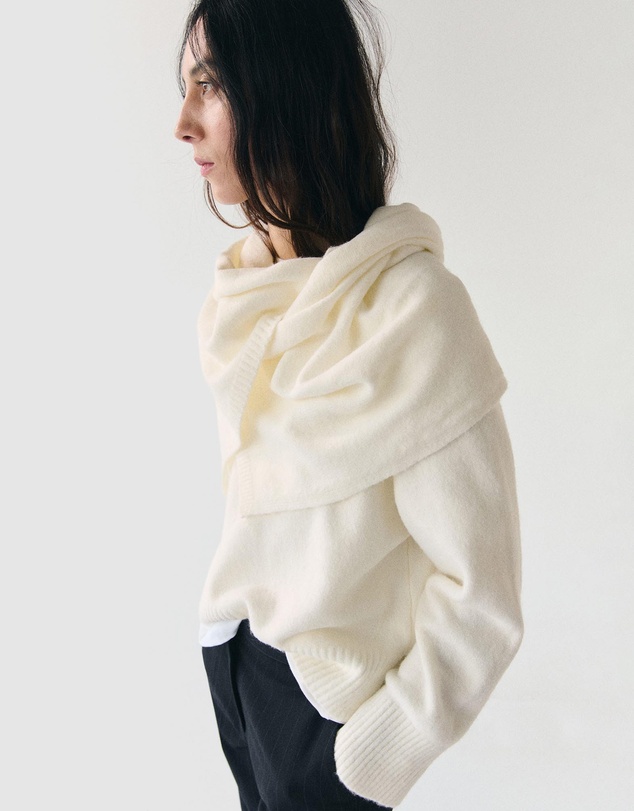 M.N.G - Knitted Sweater With Scarf