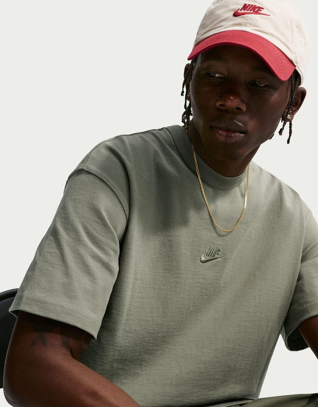 Nike - Sportswear Premium Essentials T-Shirt
