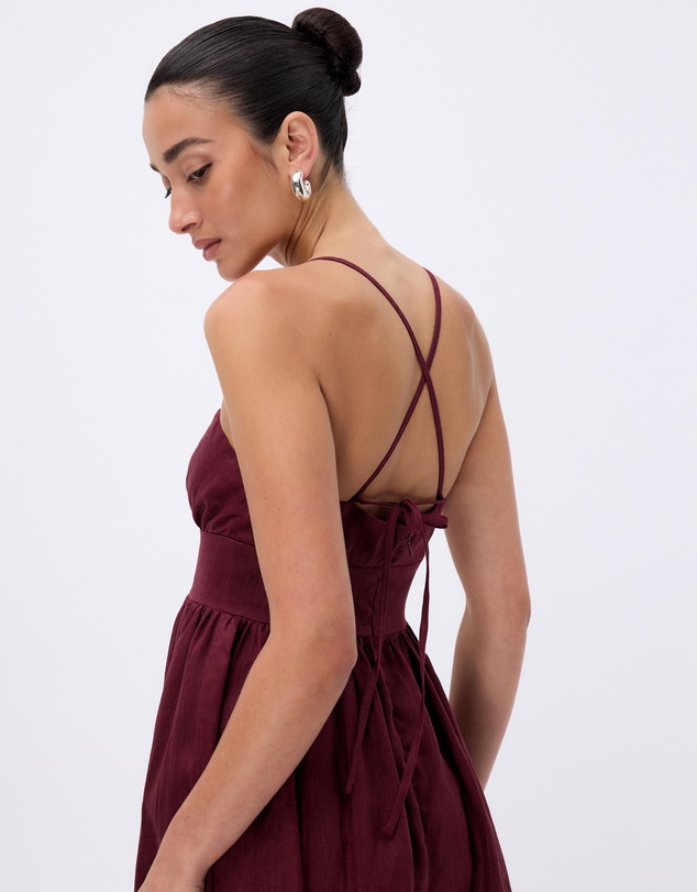 Minima Esenciales - Sage Linen Midi Dress