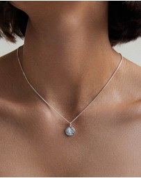 Kirstin Ash - Pisces Petite Zodiac Necklace