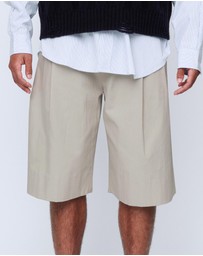 Wynn Hamlyn - Charlie Shorts