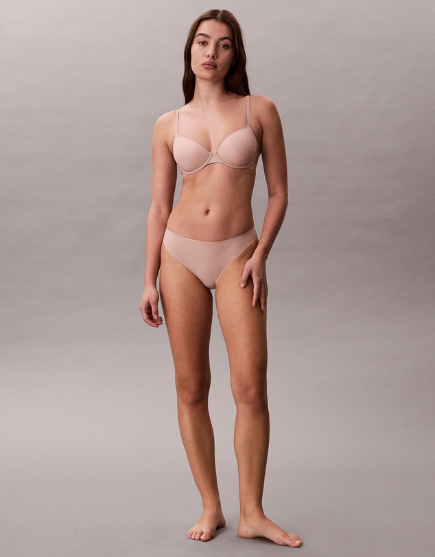 Calvin Klein - Perfectly Fit Ultralight Lightly Lined Demi Bra