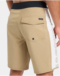 Quiksilver - Mens Surfsilk 19