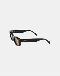 Soda Shades - Rozalia Russia x Soda Shades - Shade 003 Black Olive