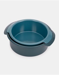 Joseph Joseph - Nest™ Bake Set of 2 Non-Stick Round Cake Tins with Easy-Pull Handles