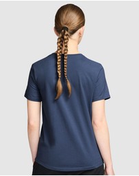 Nike - Sportswear Club Essentials T-Shirt