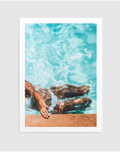 Olive et Oriel - Poolside Bliss II Art Print