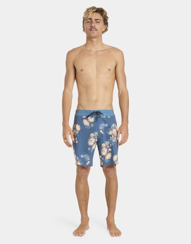 Billabong - Mens Good Times Pro Performance 17.5
