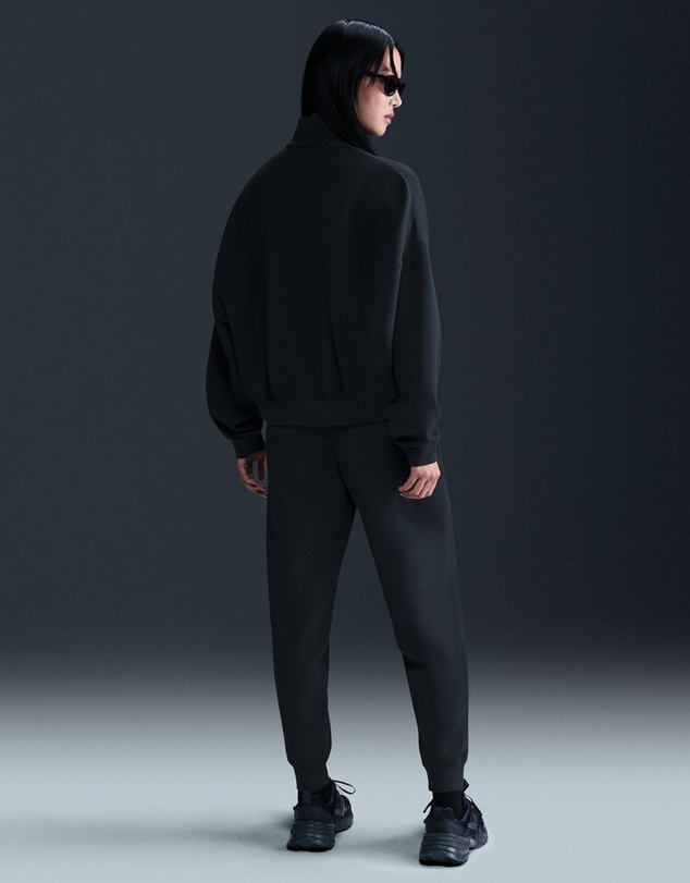 Nike - 24.7 ImpossiblySoft Dri-FIT Oversized 1/2-Zip Top