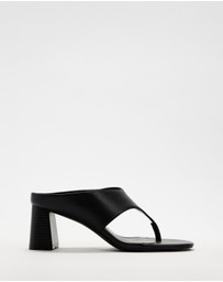 Dazie - Elodie Block Heel Thong Sandals