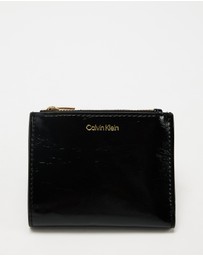 Calvin Klein - Foil Logo Glossy Double Zip Cardcase