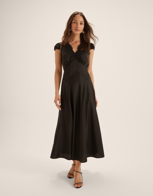 Review - Kayla Dress