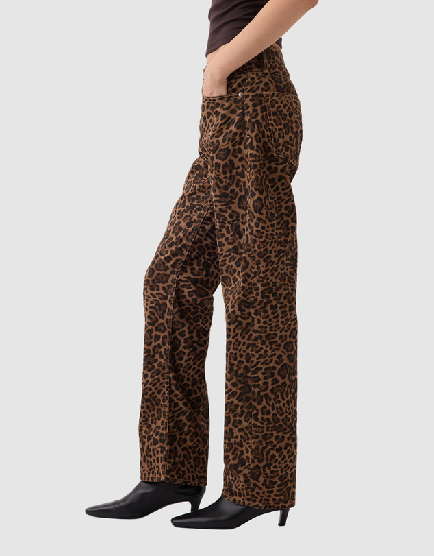GAP - Mid Rise Straight Taper Barrel Jeans