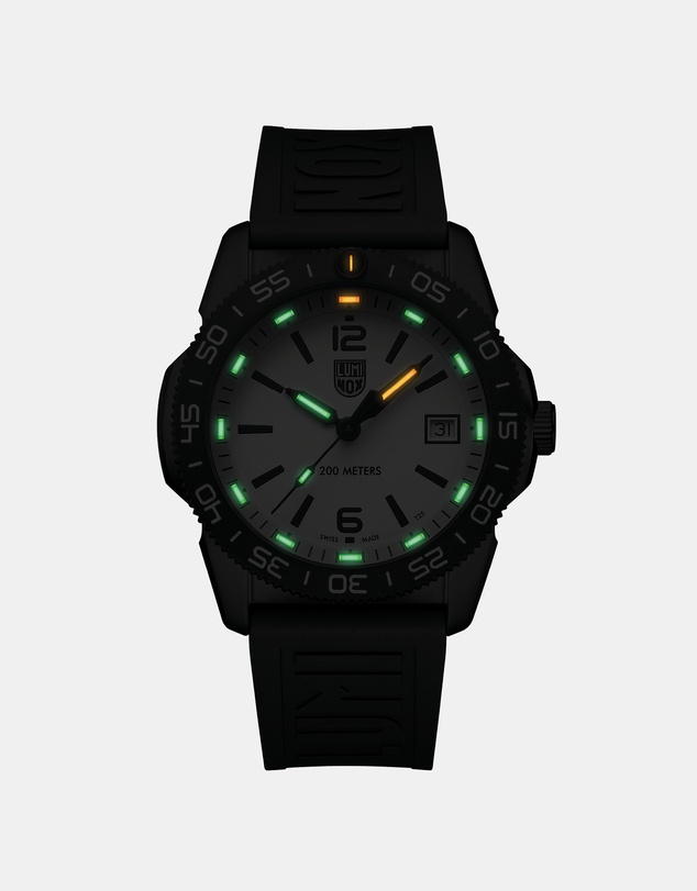 Luminox - Luminox Pacific Diver Ripple Diver Watch