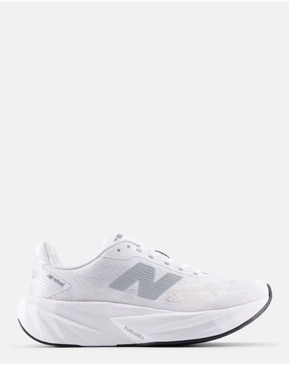 New Balance - FuelCell Rebel v5 (Wide Fit) - Women's