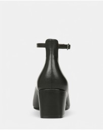 Naturalizer - Karina Ankle Heel - Black