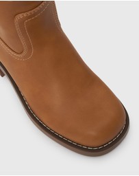 Betts - Wider Fit Fear Riding Boots