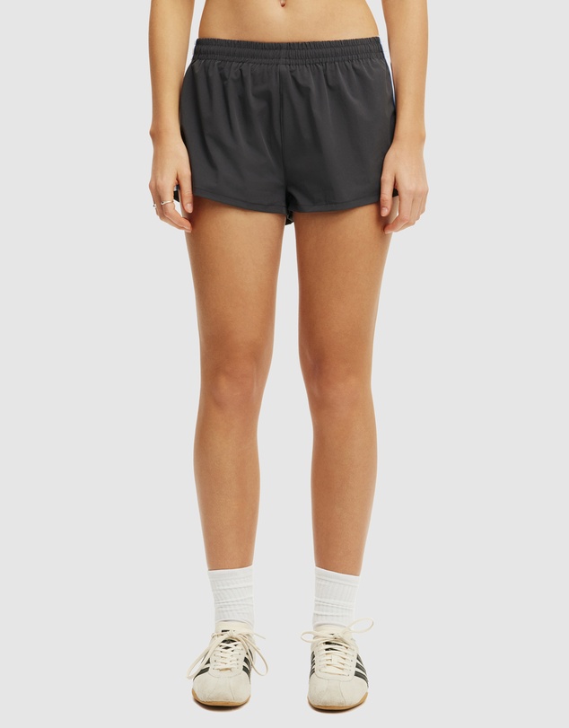Cotton On Body Active - Active Panelled Woven Shorts