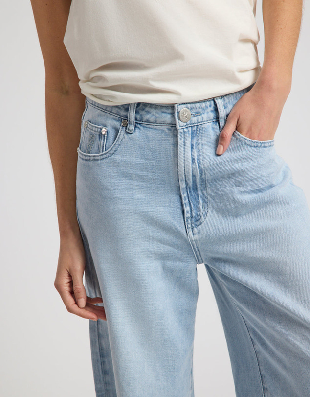 ONE TEASPOON - 720'S Mid Waist Super Long Length Boyfriend Denim Jorts - Blue Latte