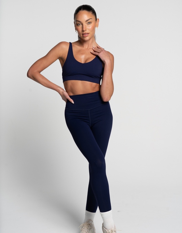 Active Basics - Cross Over Crop