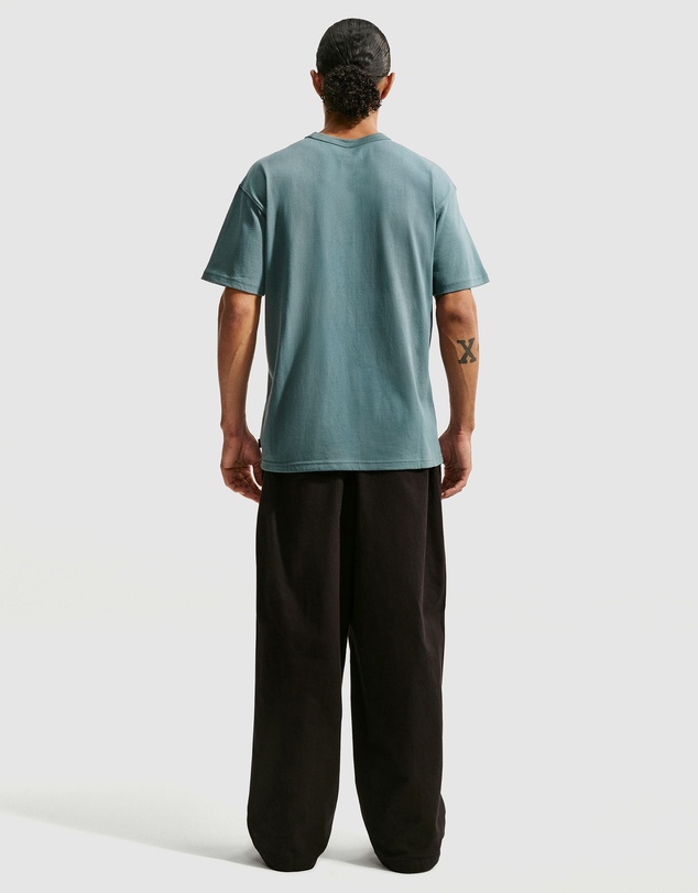 Nike - Sportswear Premium Essentials T-Shirt