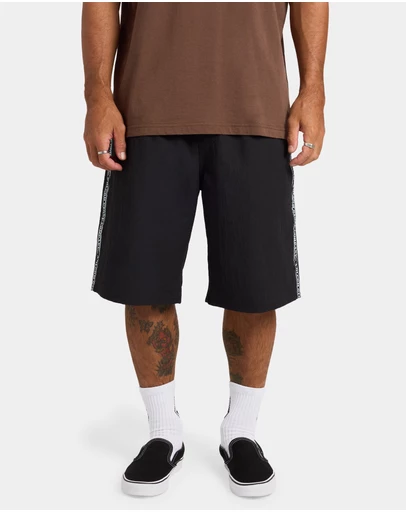 Volcom - Mens Dispensor Short 22