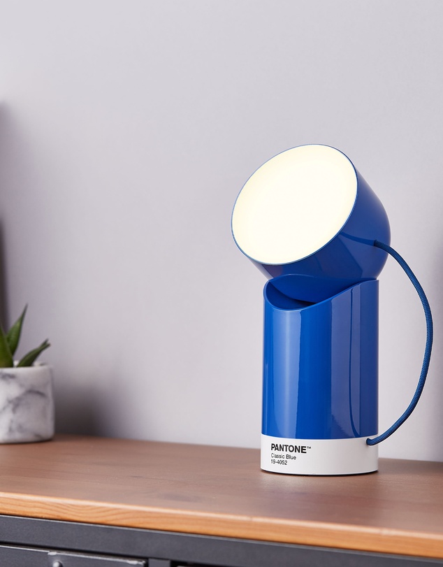 Lexon - Lexon Orbe Portable Led Lamp With Moving Head PANTONE - Classic Blue