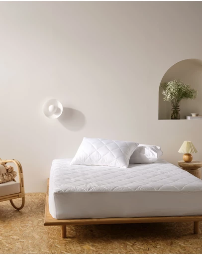 Linen House - Bamboo Mattress Protector