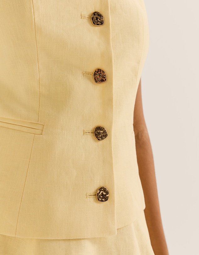 Review - Norah Vest