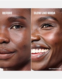 Benefit Cosmetics - Glow-la-la