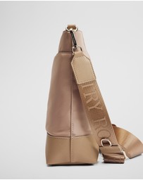 Country Road - Soft Top Zip Crossbody