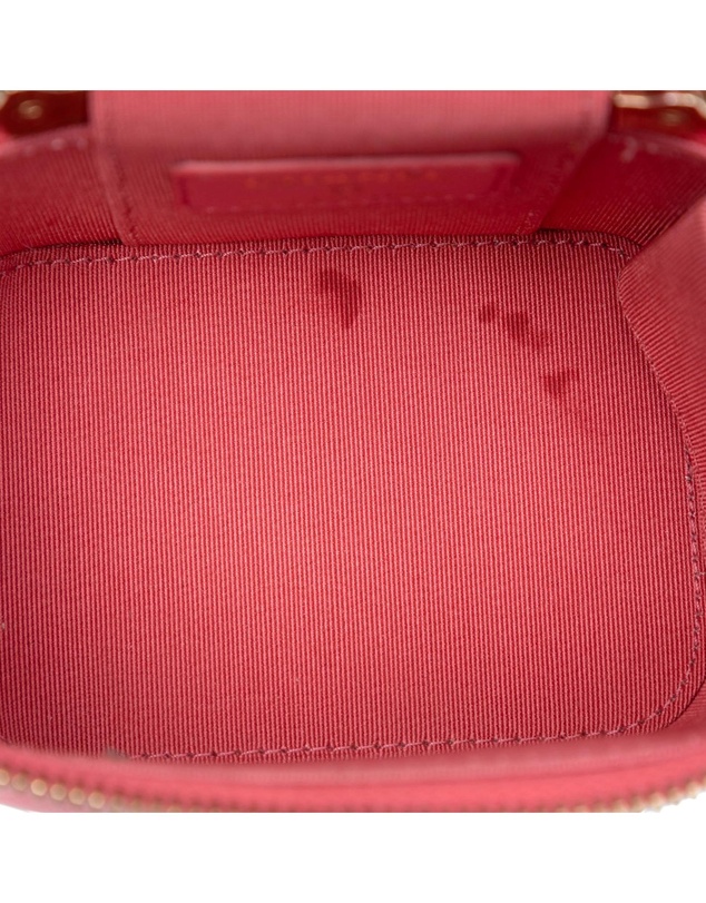 Pre-Loved by Azura Reborn - Pre-Loved Mini Quilted Lambskin Top Handle Vanity Case With Chain