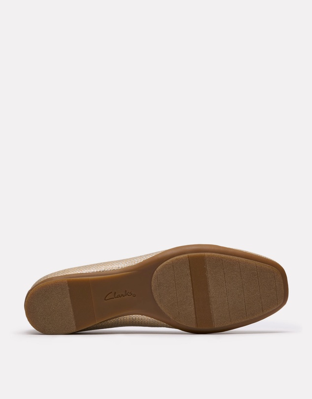 Clarks - Jazmynn Bow Tan Interest