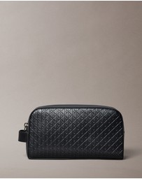 Calvin Klein - Embossed Emblem Washbag