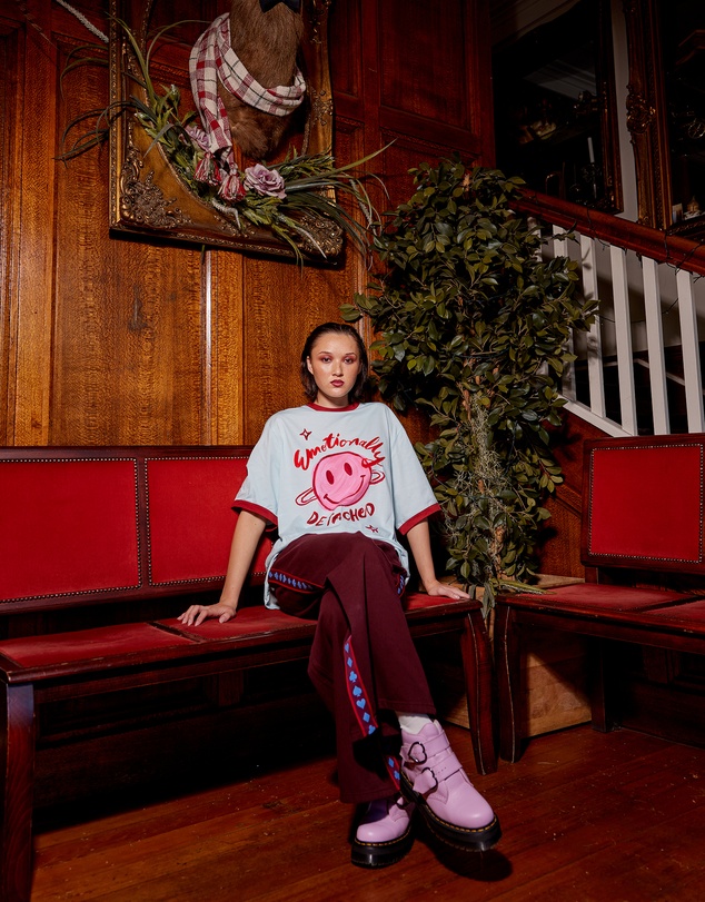 The Somewhere Co - Aquarius Astrology Oversized Tee