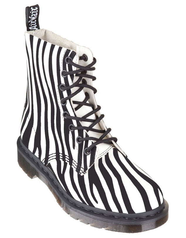 Dr Martens - Pascal 8 Eye Boot