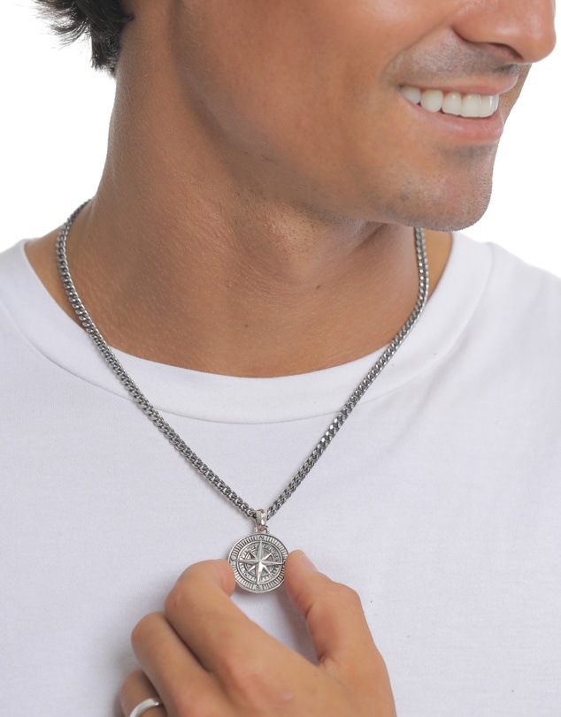 Kuzzoi - ICONIC EXCLUSIVE - Compass Pendant Necklace in Oxidised 925 Sterling Silver
