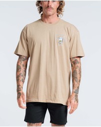 Vacancy Co - Life on the Rocks Tee