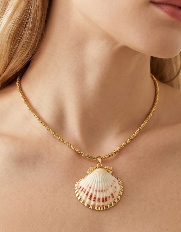 Miz Casa and Co - Zella Shell Necklace
