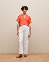 Trenery - Relaxed V Neck T-shirt in Fiesta Red