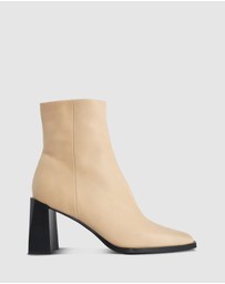 Skin - Sandiago Ankle Boot