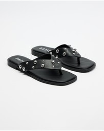 Dazie - Laura Studded Thongs