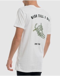 DVNT - High Tee