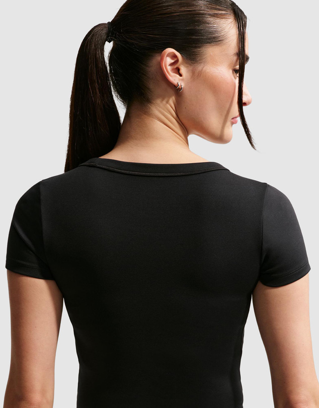 Nike - One Fitted Dri-FIT SS Cropped Top
