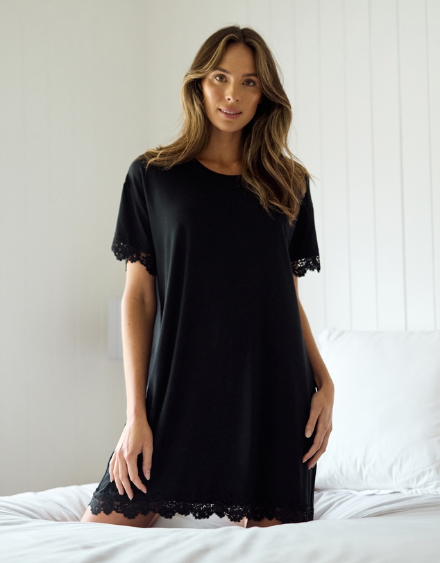 UNE PIECE - Lace Trim Modal Tee Nightie